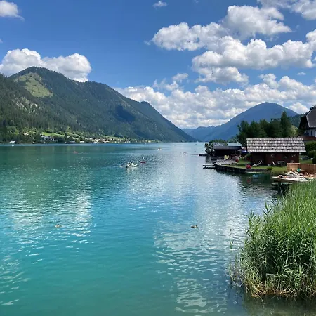 B-lodge Kaernten בית נופש